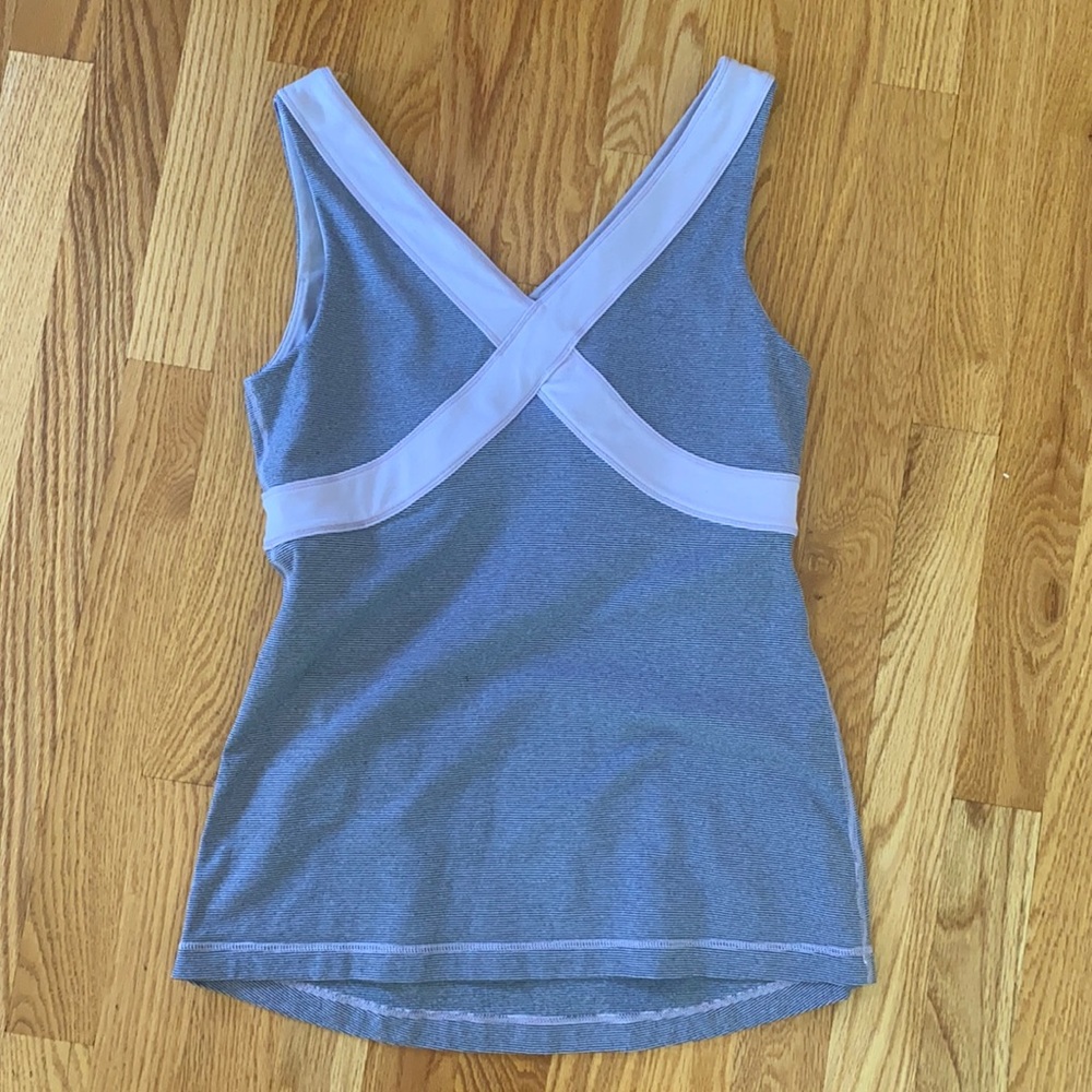 Lululemon tank